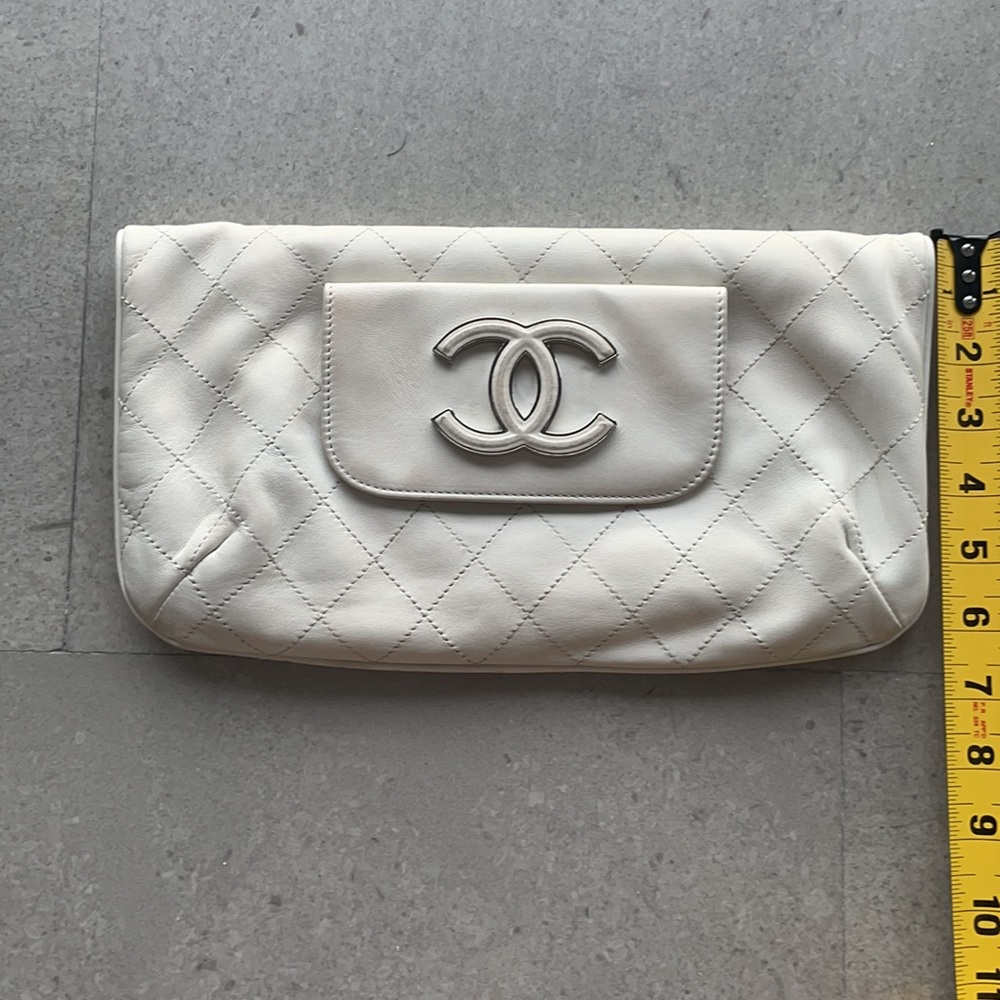 CHANEL Ivory Quilted Wristlet - Picture 10 of 12